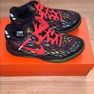 Kobe 8 Christmas